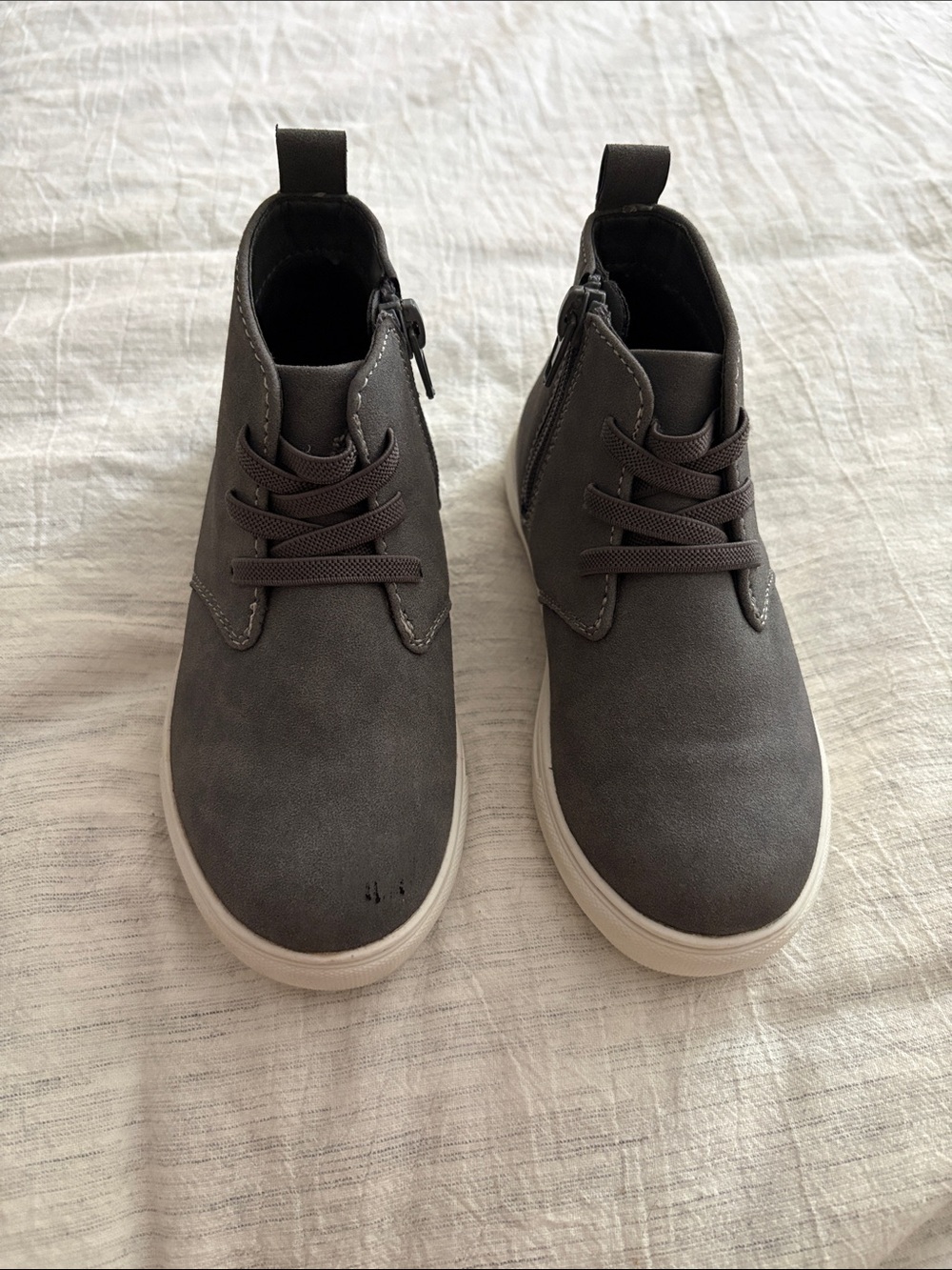 Nordstrom Men's Grey Chukka Boots with White Sole